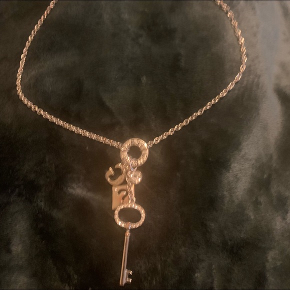 Guess Long Necklace in Silver - Picture 4 of 5